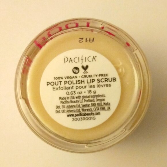 Pacifica Pout Polish Gentle Lip Scrub 0.63oz Winter Travel - Picture 7 of 7
